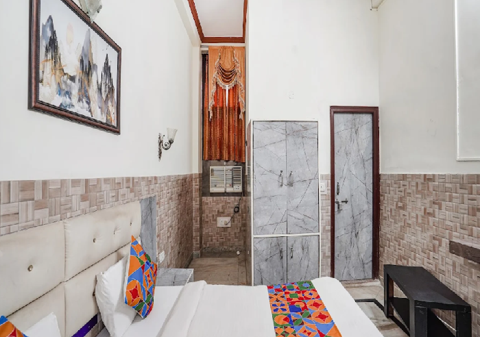 1 x STANDARD AC ROOM