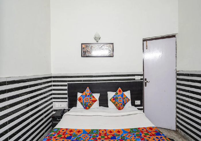 1 x STANDARD  NON AC ROOM