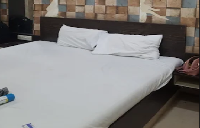 1 x Standard Non Ac Room 