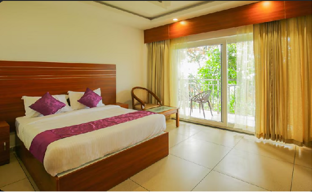1 x Premium Room 