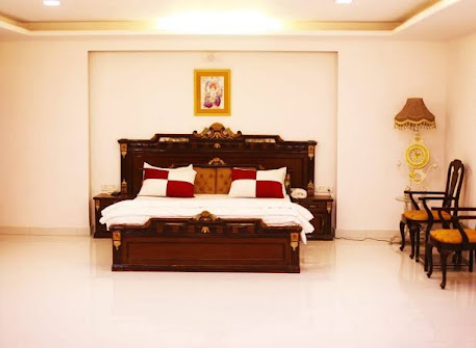 1 x Deluxe Room