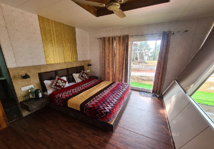 1 x Super Deluxe Cottage