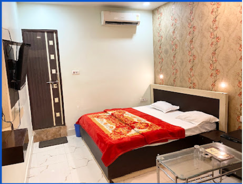 1 x Double Bed AC