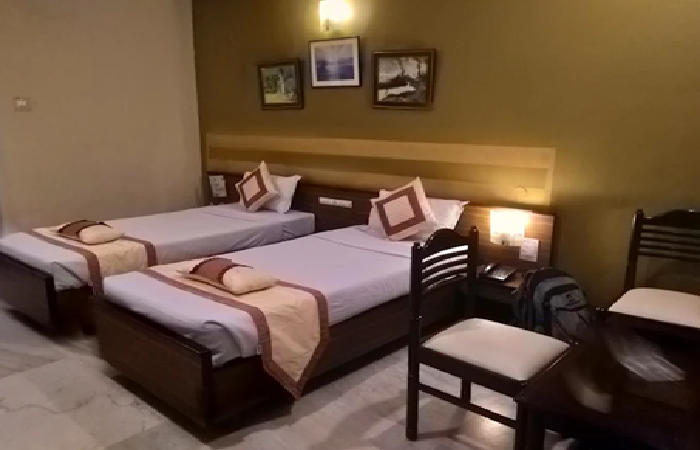 1 x Deluxe Room Twin Bed
