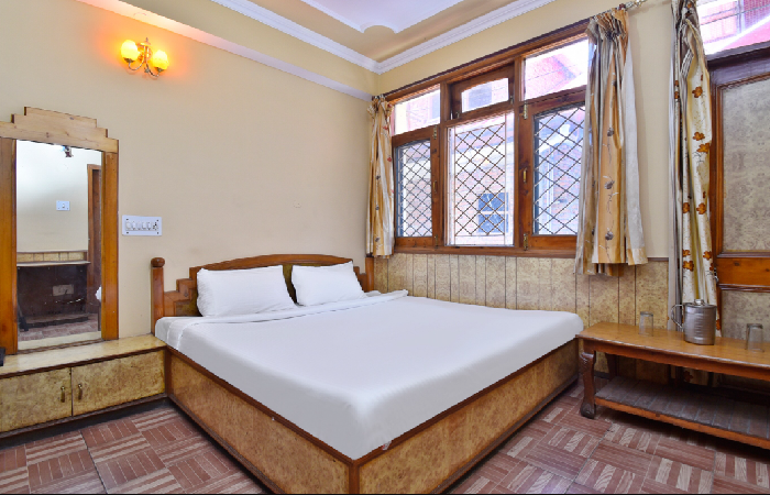 1 x Double Bed Room
