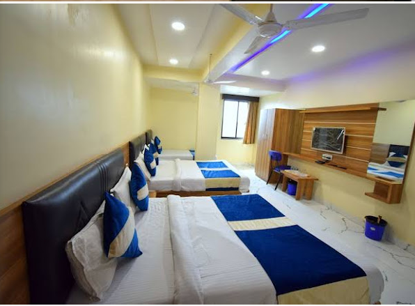 1 x Six Bed Room 