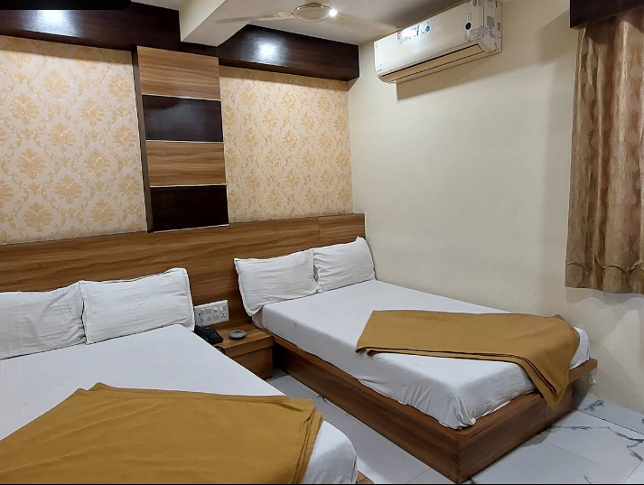 1 x Three Beded Room 