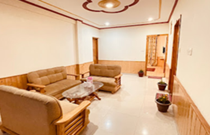 1 x Family suite with mountain view Balcony
