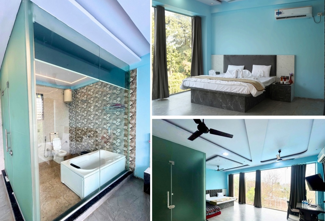 Glass Room with bathtub