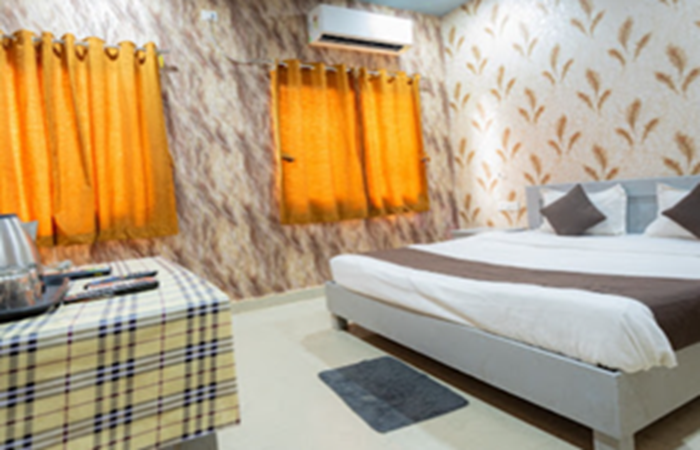 1 x Deluxe Room