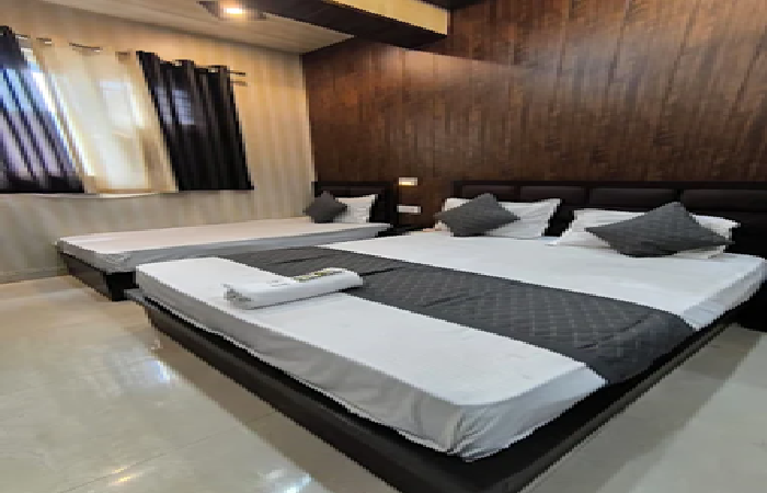 Tripple Bed Room