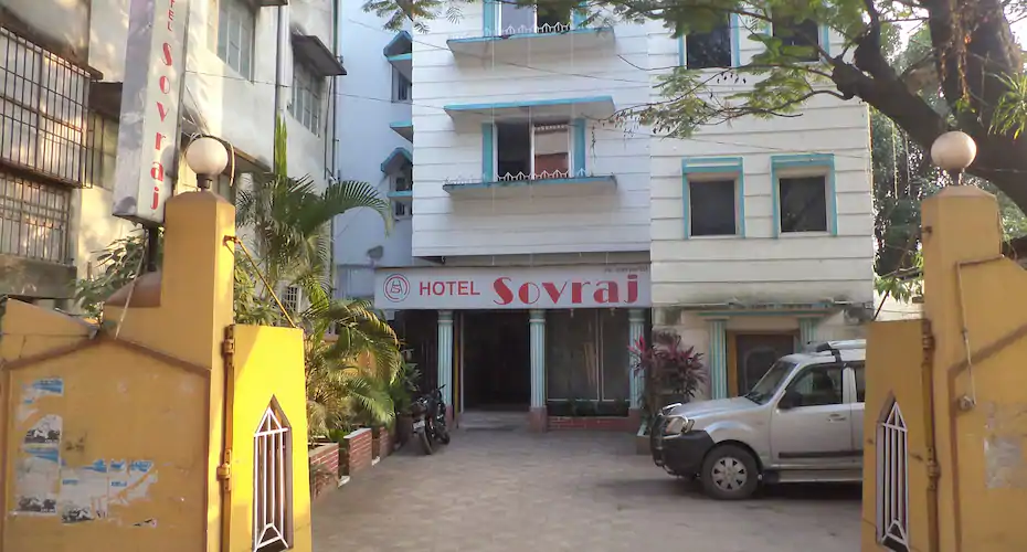 Hotel Sovraj Photos