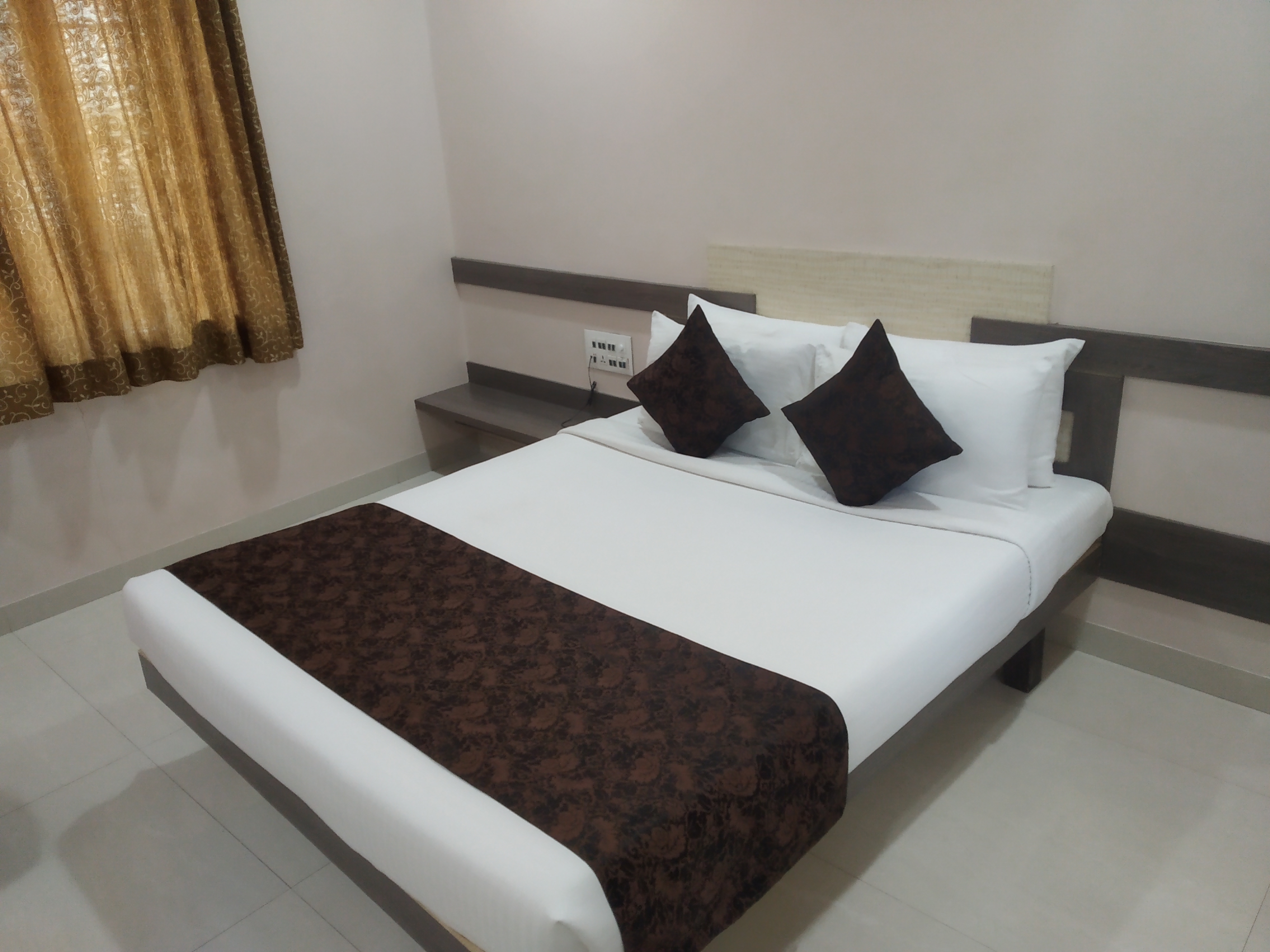 Hotel Abhay Palace Lodging | Executive Non  AC Room 