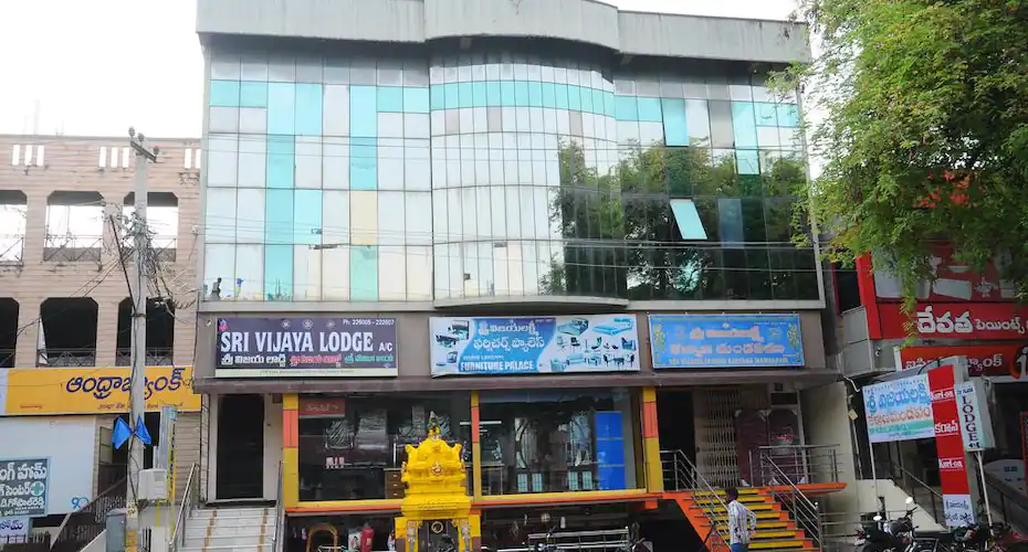 Sri Vijaya Lodge AC Photos