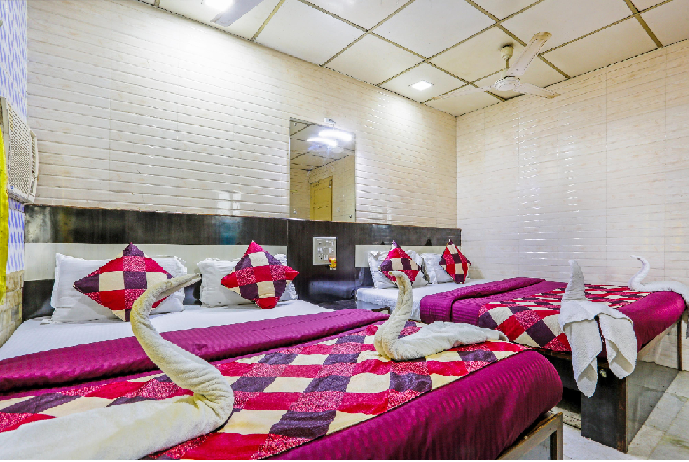 Hotel Golden Plaza | Room with 4 beds