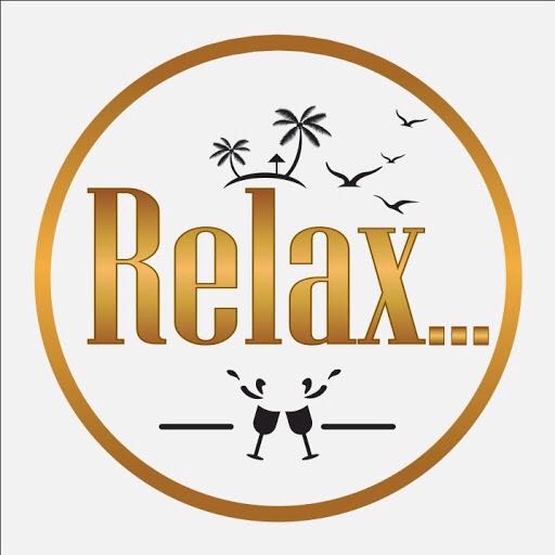 Relax Holiday HomeLogo