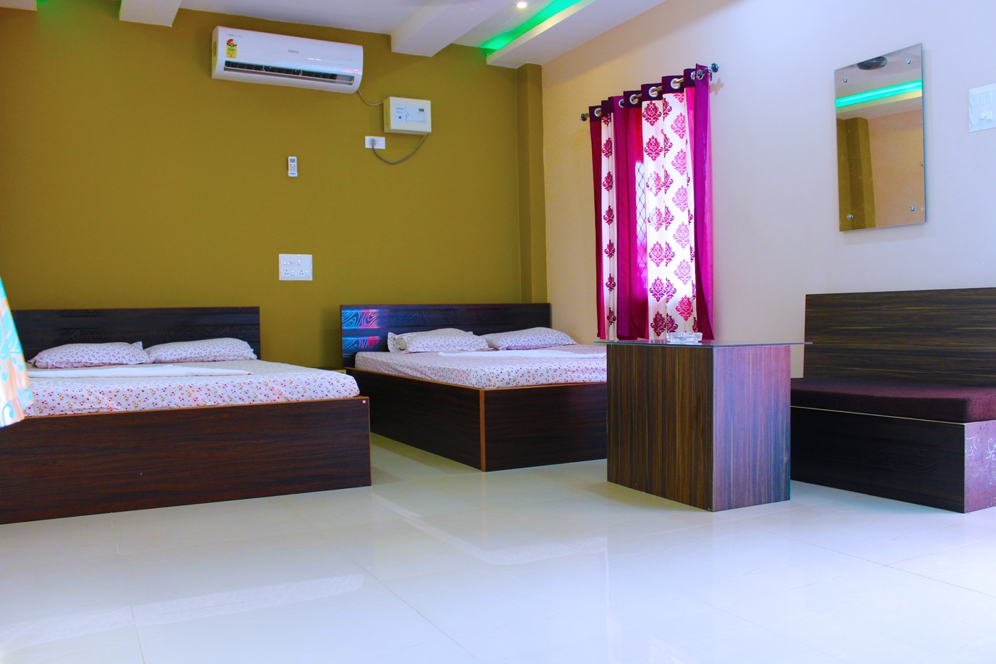 PURNI HOTEL AND RESORTS | AC FAMILY 4 BED ROOM