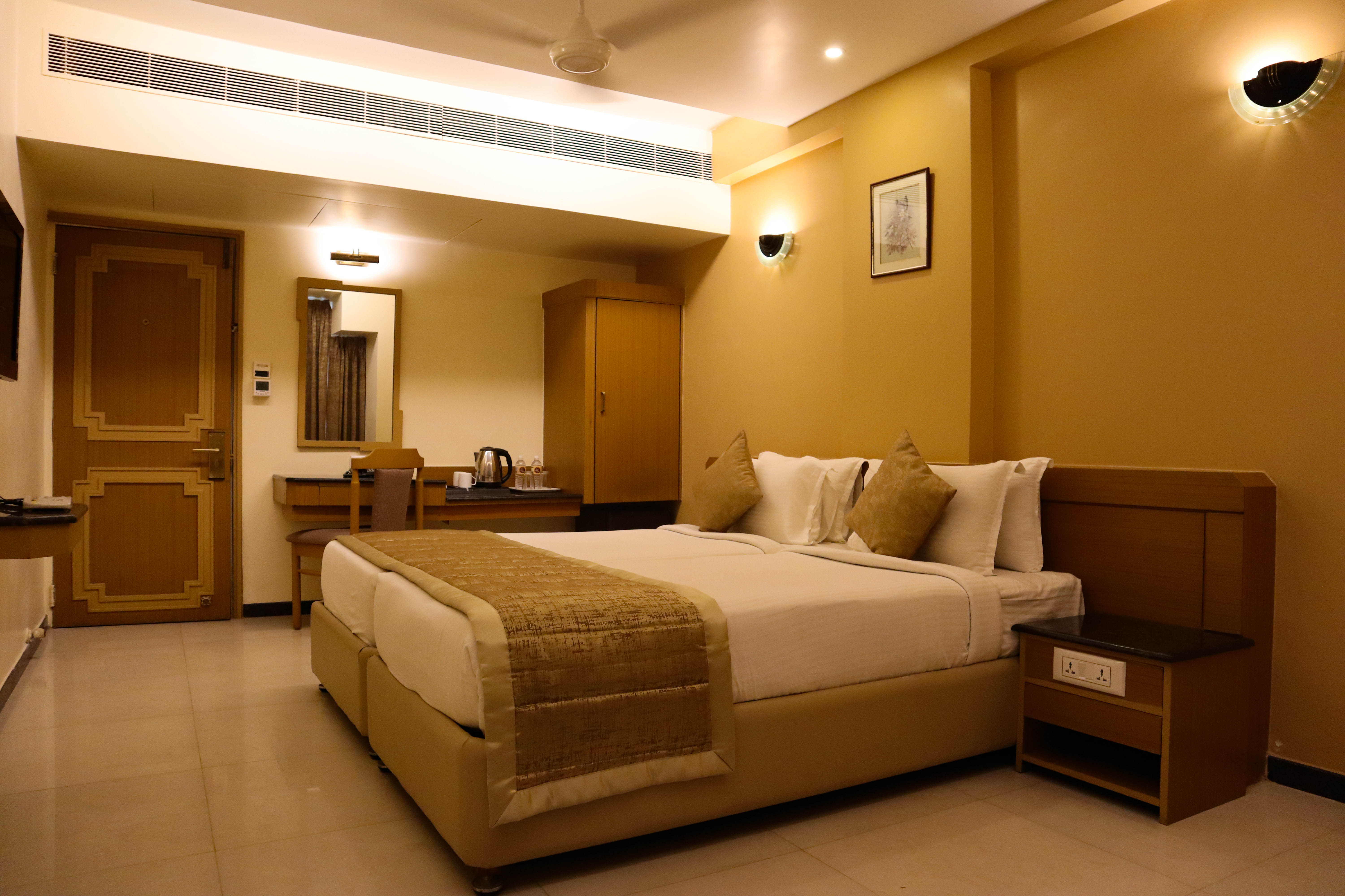 Hotel Salem Castle | Deluxe Double Room 