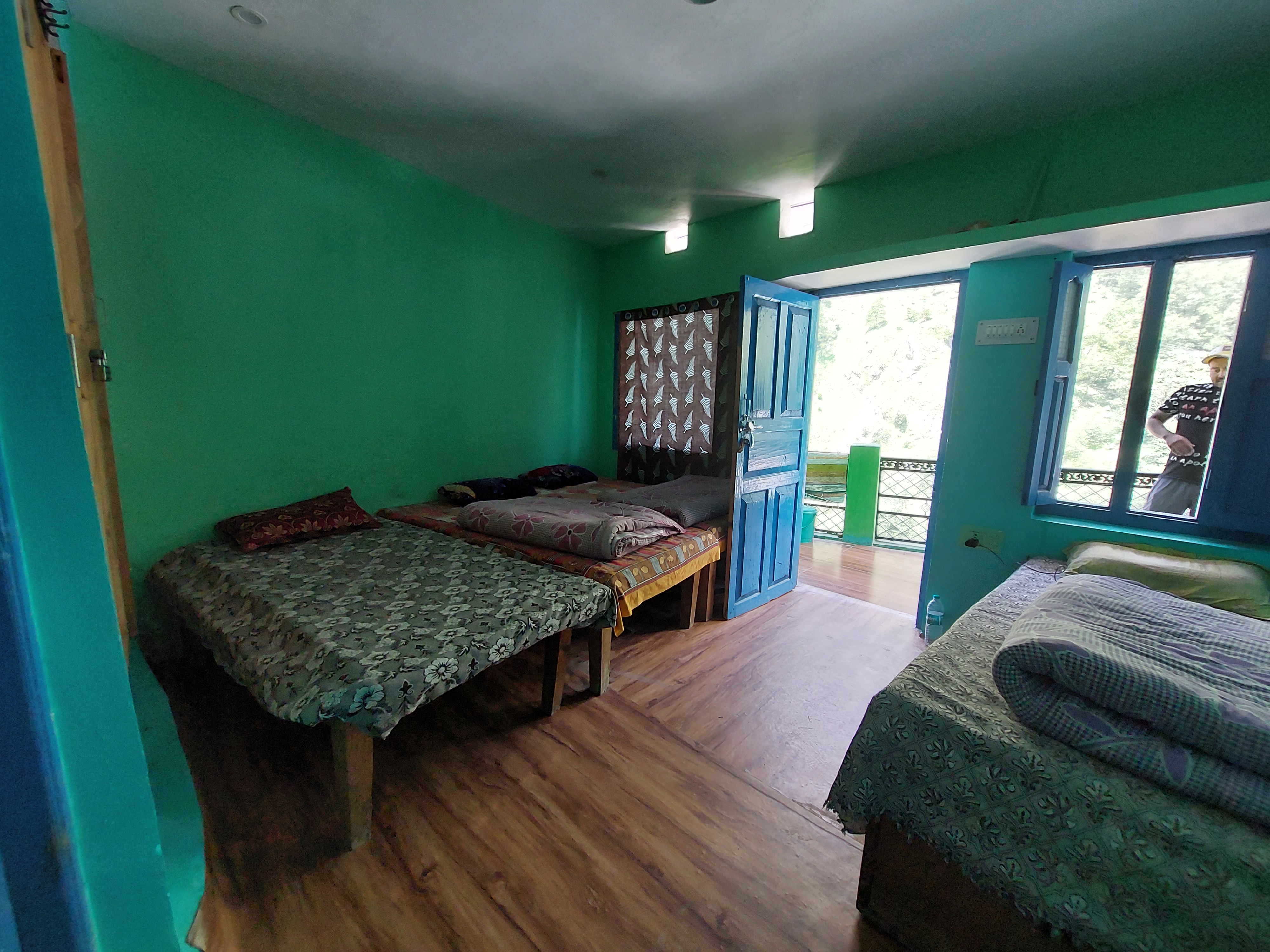 Rama Guest House | Triple Shearing with Private Bathroom