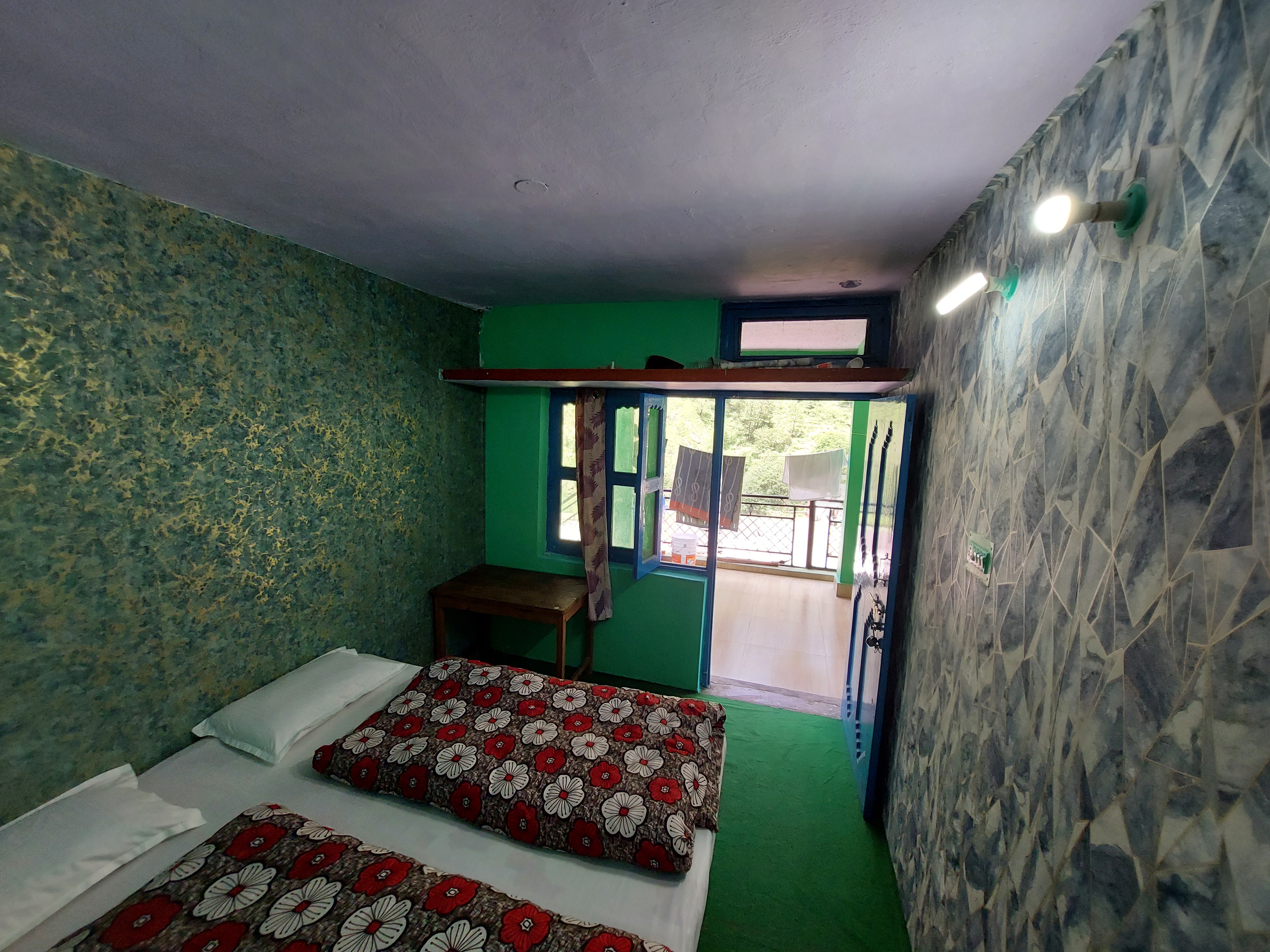 Rama Guest House | Double Room with Private Bathroom