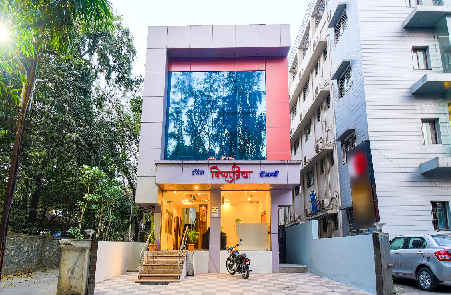 Vishnupriya Gr   AC Budget Hotel Near Station Road Photos