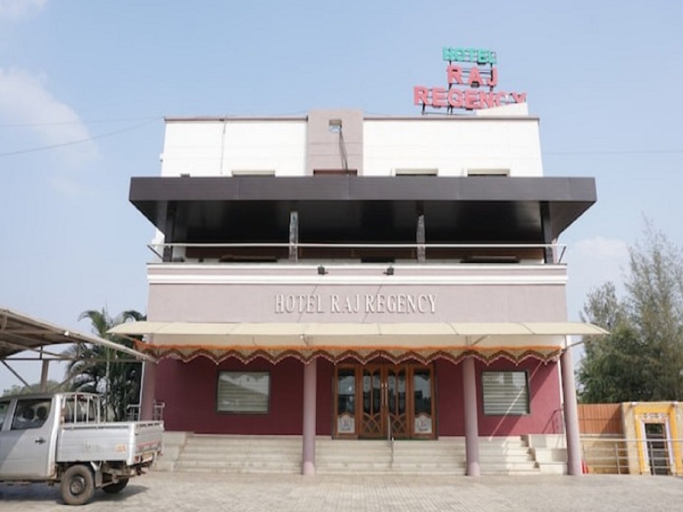 Hotel Raj Regency MIDC Ahmednagar Photos