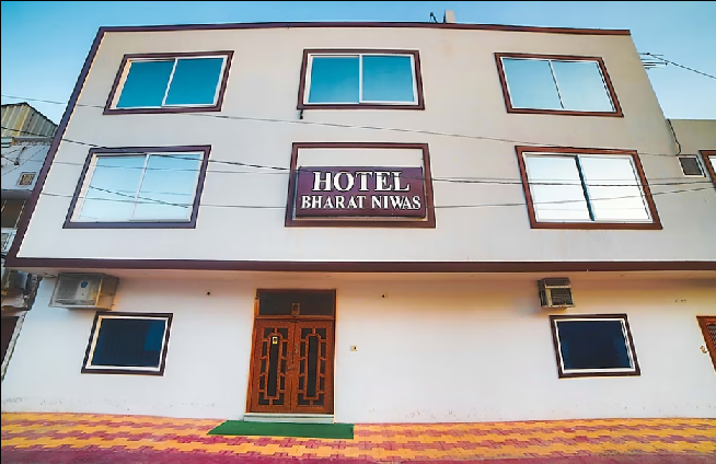 Hotel Bharat Niwas Photos