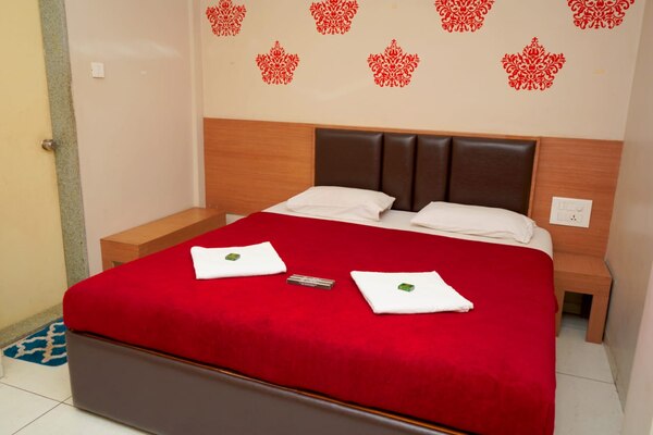 Hotel Central | Double Bed Non AC