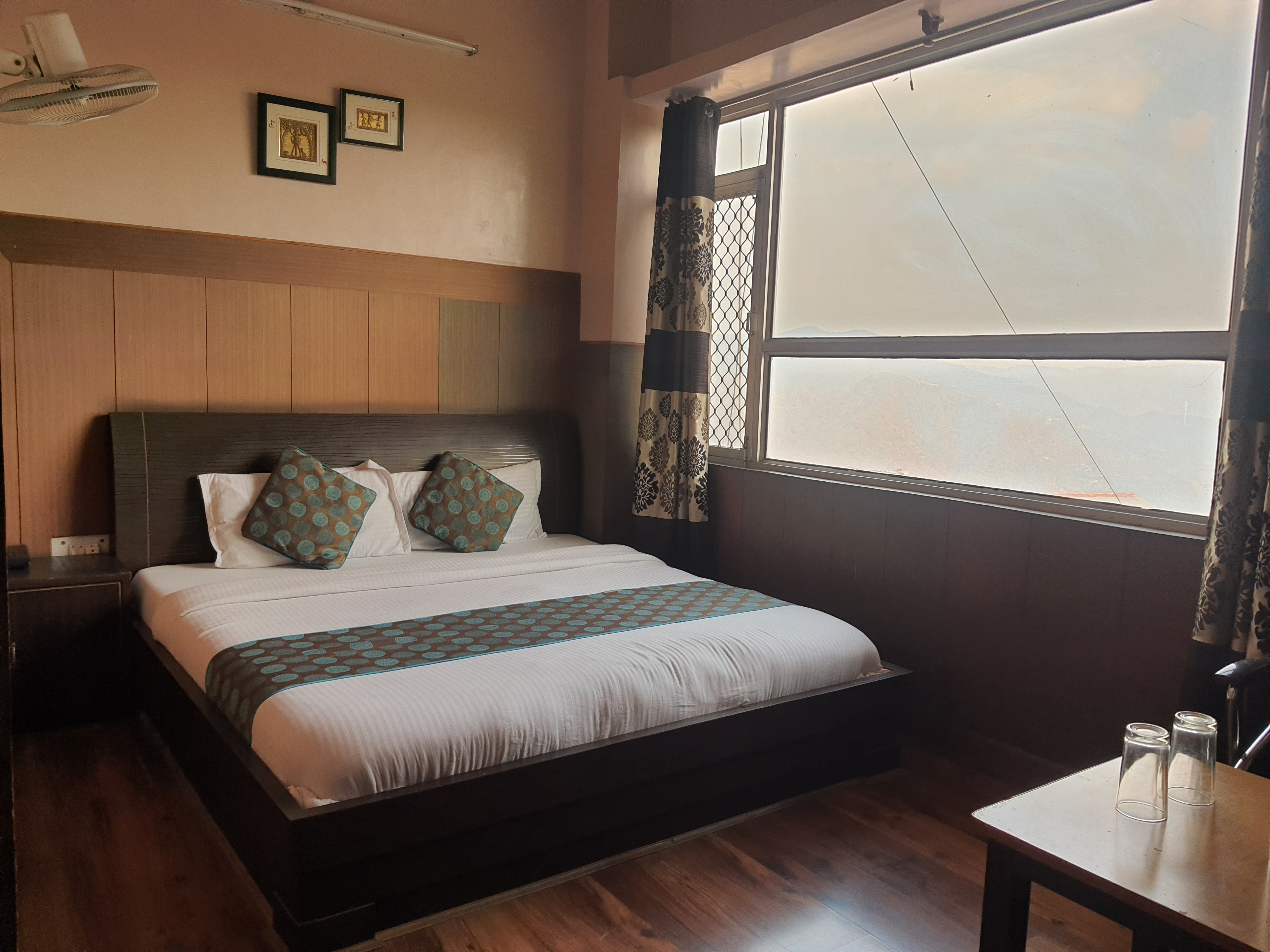 Hotel East End   Shimla  Panthaghati | Deluxe Room 