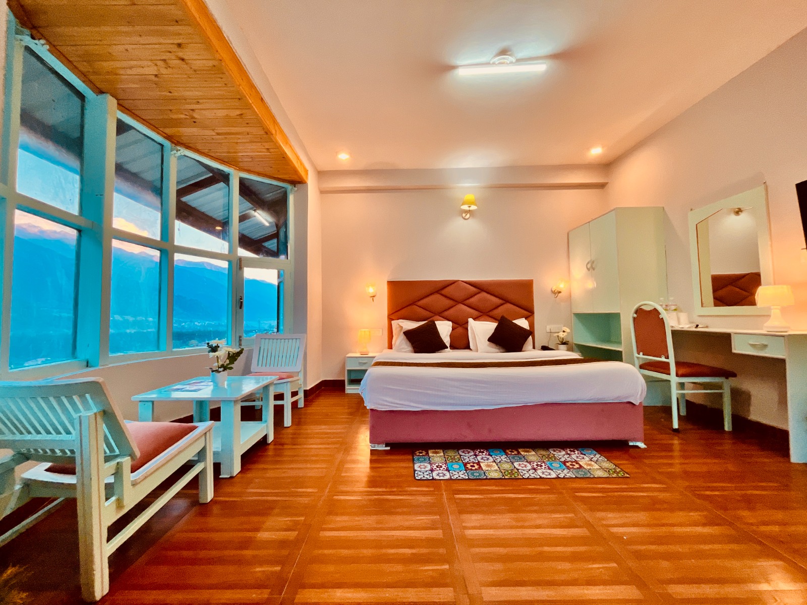 King Room With Mountain View