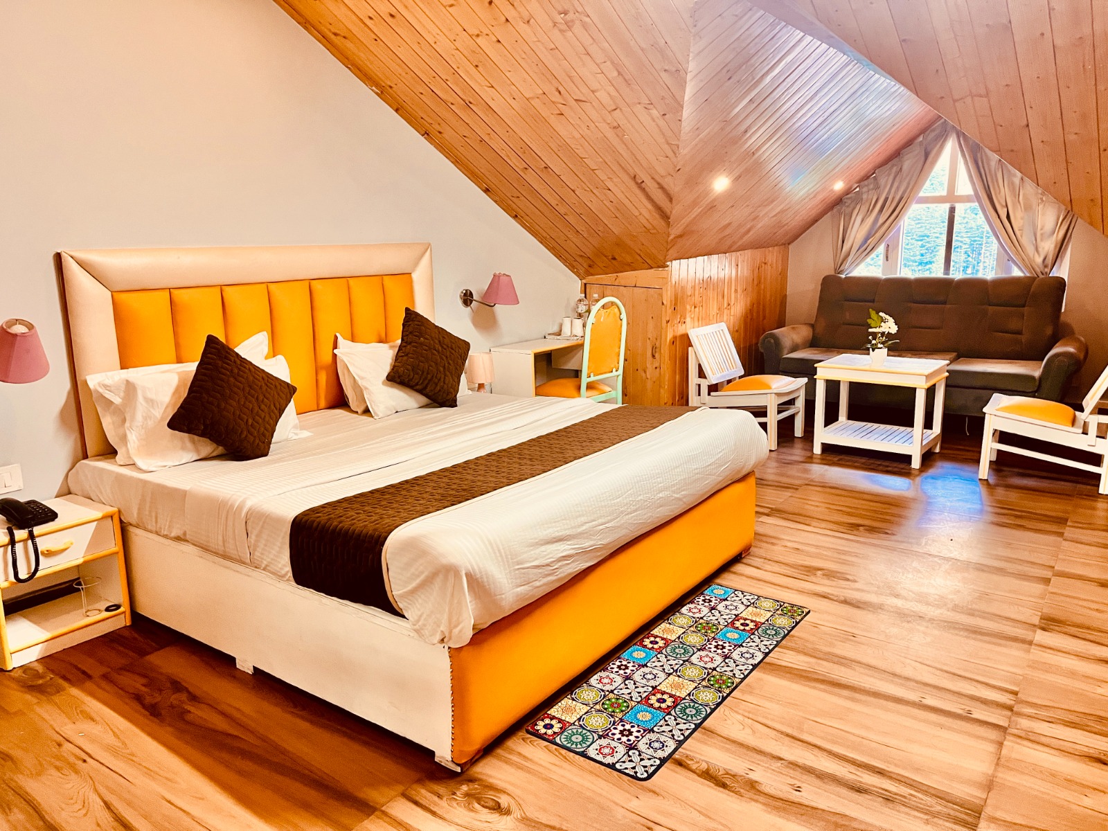 Family Suit Room With Moutain Room 