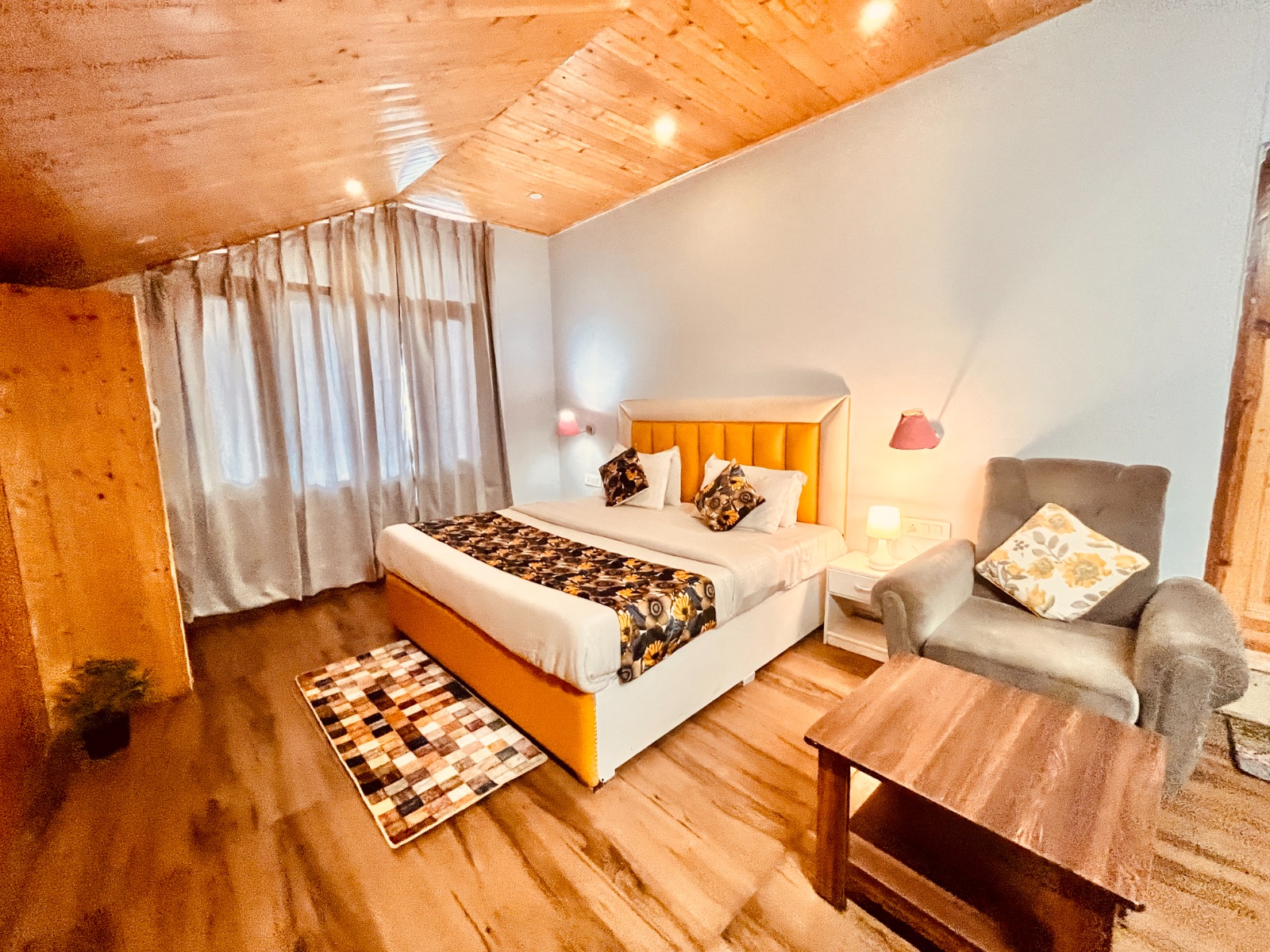 Family Suit Room With Moutain Room 