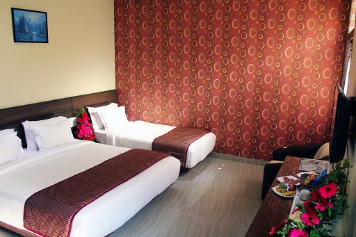 1 x Standard Triple Bed
