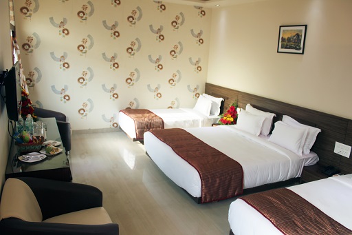 1 x Standard Family 4 Bed