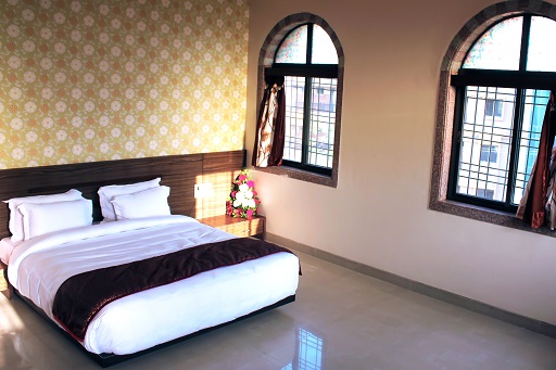 1 x Standard Double Bed